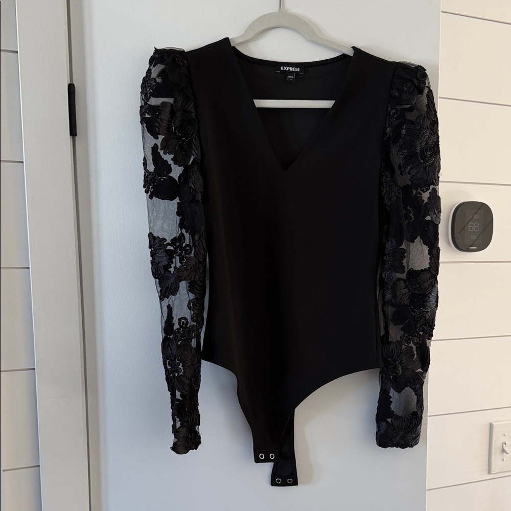 Express Black V-Neck Bodysuit with Floral Lace Puff Sleeves